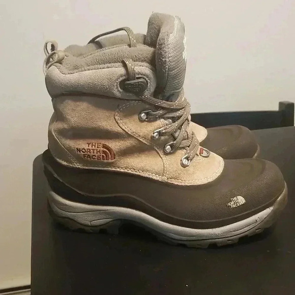 North Face Chilkat Lace Boots size 8 - Picture 1 of 6